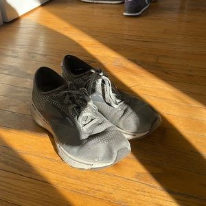Brooks Tennis Shoes Running